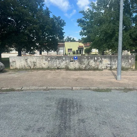 Agreable Dortoir En Bord De Jardin Lit 4 Castres (Tarn)