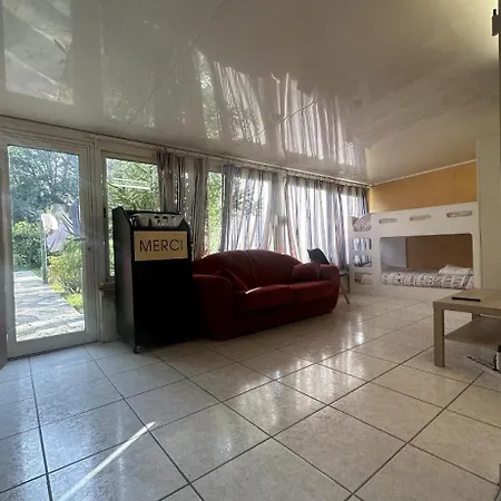Agreable Dortoir En Bord De Jardin Lit 4 Guest house *